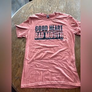 👚(bundle 4 items w/👚for $16) lightweight T-shirt